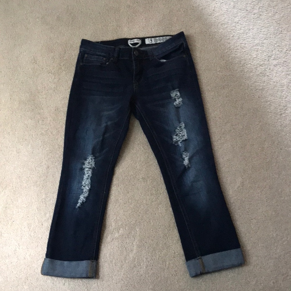 Ripped capris